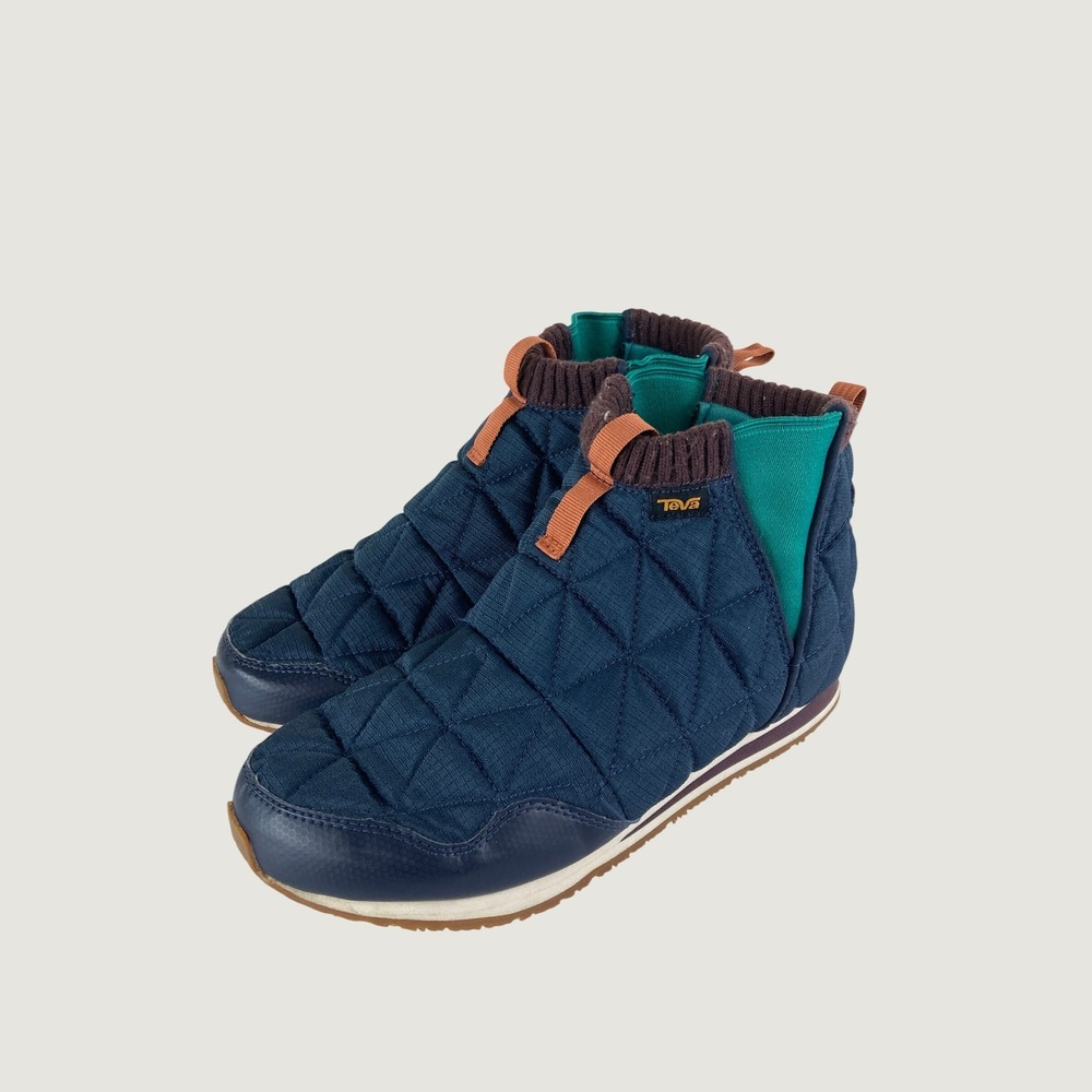 Teva ReEmber Mid Women 8 Navy Blue Quilted Slip On Boot Snow Rain Hiking Warm